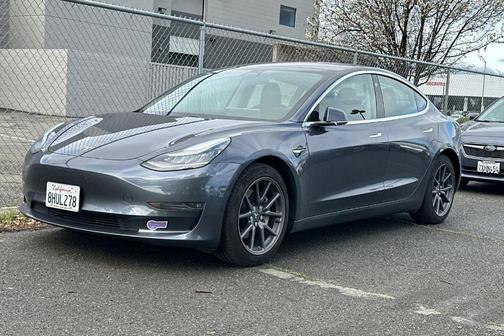 2018 Tesla Model 3 Long Range