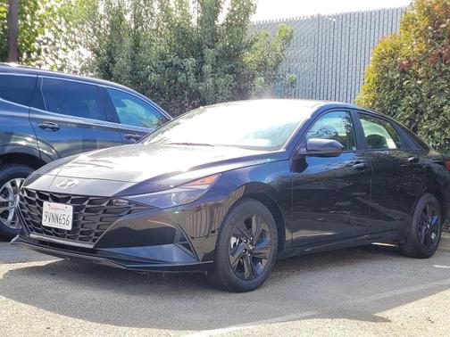 2021 Hyundai ELANTRA SEL