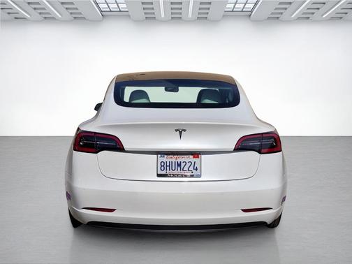 2018 Tesla Model 3 Mid Range