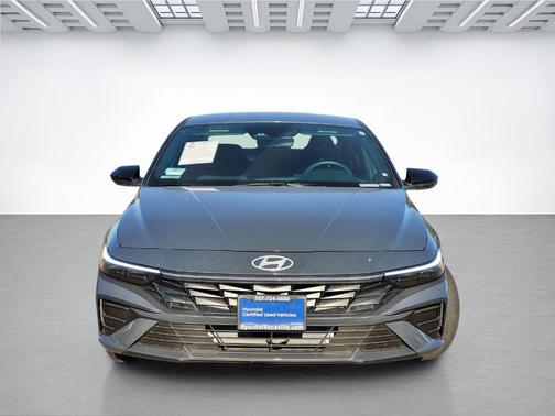 2025 Hyundai ELANTRA HEV SEL