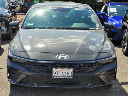 2025 Hyundai ELANTRA HEV SEL