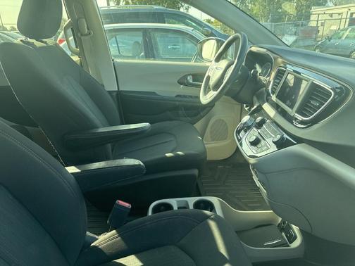 2018 Chrysler Pacifica Touring