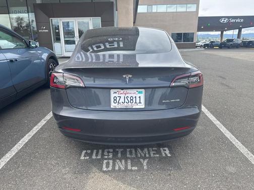 2022 Tesla Model 3 Long Range