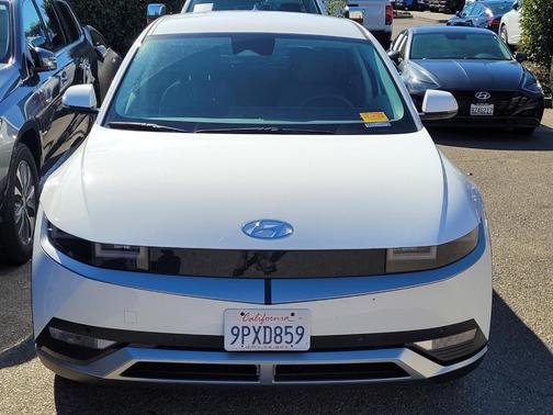 2024 Hyundai IONIQ 5 SEL