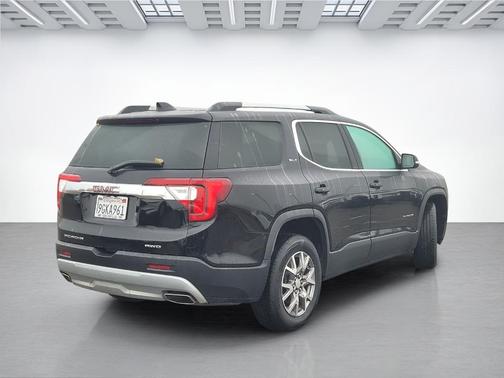 2021 GMC Acadia SLT