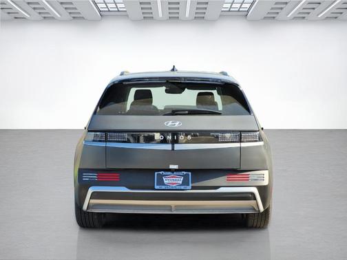 2025 Hyundai IONIQ 5 SEL