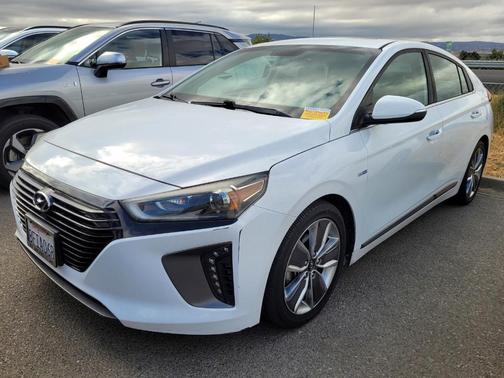 2018 Hyundai IONIQ Hybrid Limited