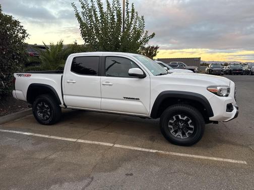 2020 Toyota Tacoma TRD Off Road