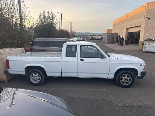 1994 Dodge Dakota Sport