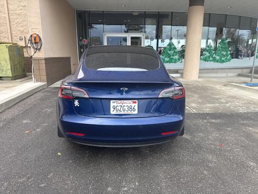 2023 Tesla Model 3 Base