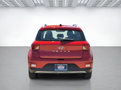 2022 Hyundai VENUE Limited