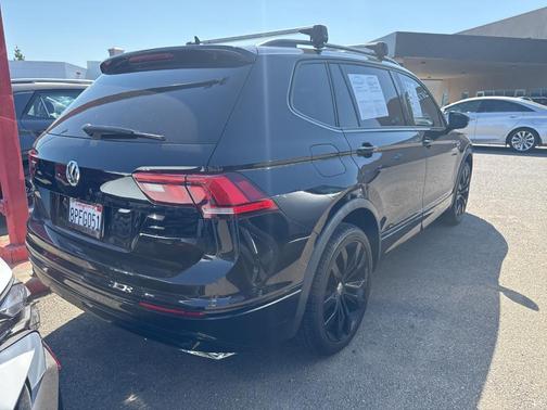 2020 Volkswagen Tiguan 2.0T SE R-Line Black