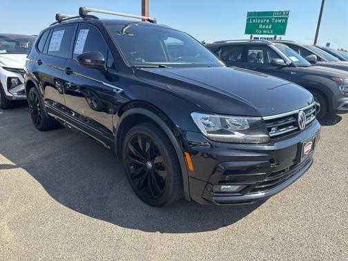 2020 Volkswagen Tiguan 2.0T SE R-Line Black
