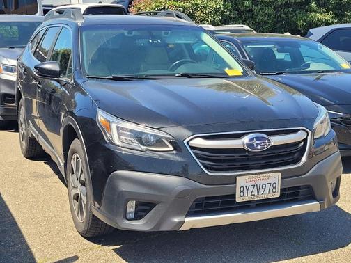 Crystal Black Silica 2022 Subaru Outback Limited