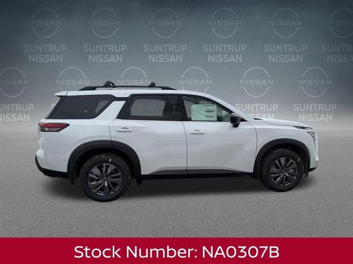 2026 Nissan Pathfinder SV