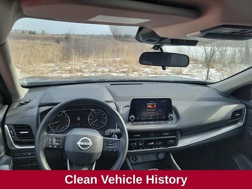 2025 Nissan Rogue SV