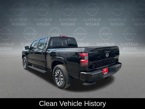 Super Black 2025 Nissan Frontier SL