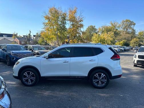 2017 Nissan Rogue SL