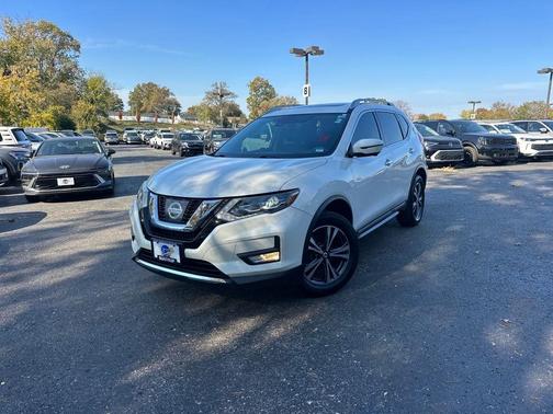 2017 Nissan Rogue SL