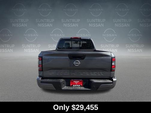 Gun Metallic 2025 Nissan Frontier SV