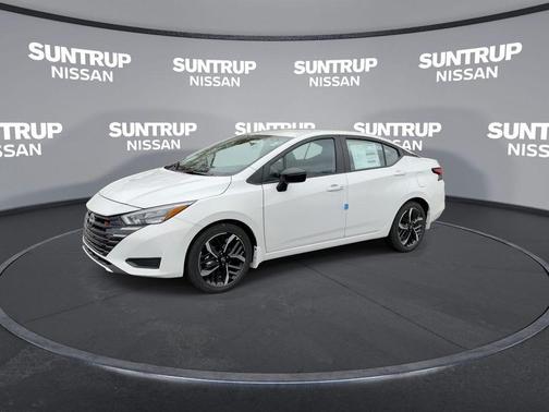 2025 Nissan Versa 1.6 SR