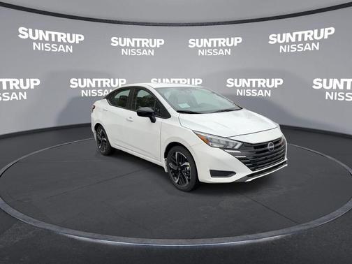 2025 Nissan Versa 1.6 SR