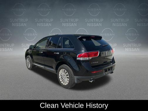 Tuxedo Black Metallic 2013 Lincoln MKX Base