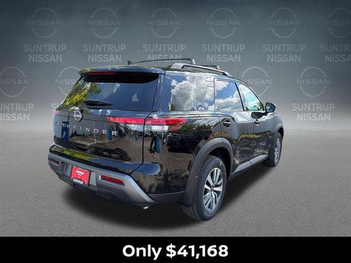 Super Black 2026 Nissan Pathfinder SL
