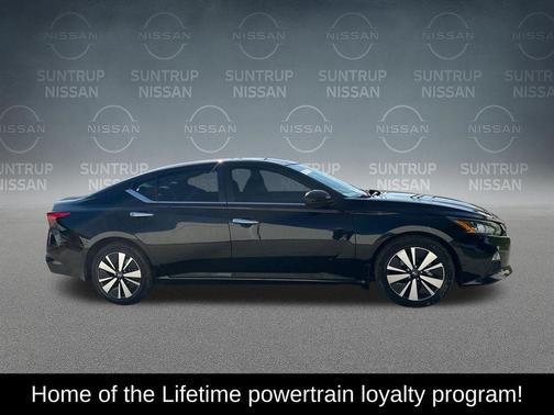 Black 2022 Nissan Altima 2.5 SV