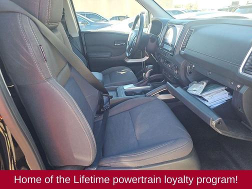 2024 Nissan Frontier SV