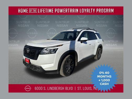 2025 Nissan Pathfinder SV