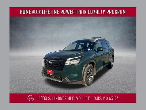 2024 Nissan Pathfinder SL
