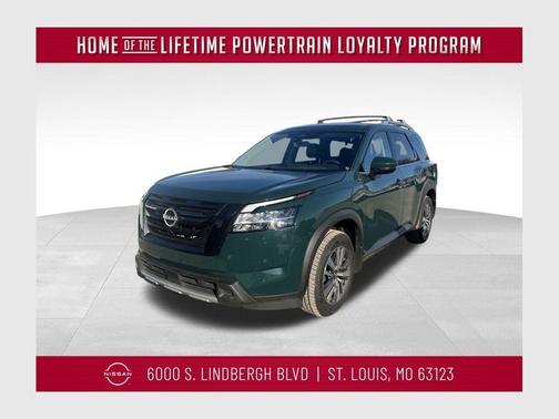 2024 Nissan Pathfinder SL