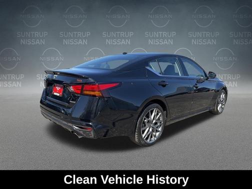 2024 Nissan Altima 2.0 SR