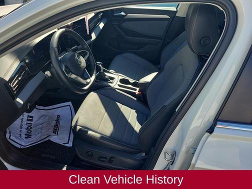 2025 Volkswagen Jetta 1.5T SE