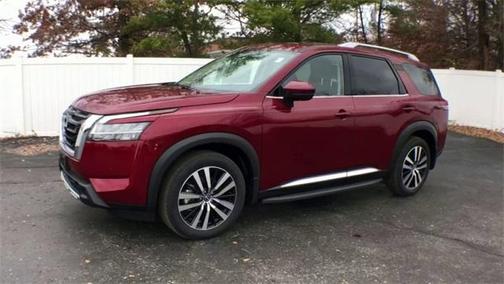 2023 Nissan Pathfinder Platinum