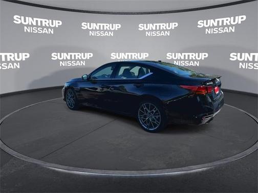 2024 Nissan Altima 2.0 SR