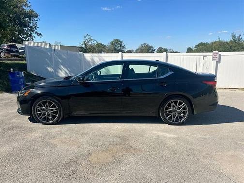 2024 Nissan Altima 2.0 SR