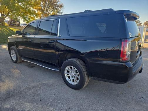 2017 GMC Yukon XL SLT