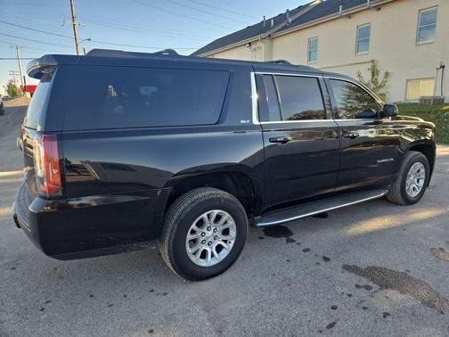 2017 GMC Yukon XL SLT
