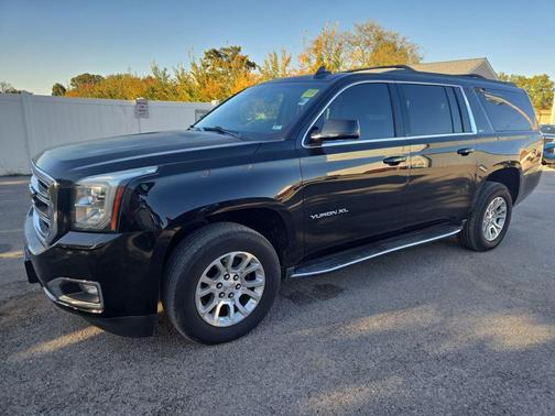 2017 GMC Yukon XL SLT