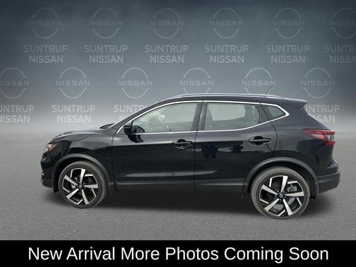 2022 Nissan Rogue Sport SL