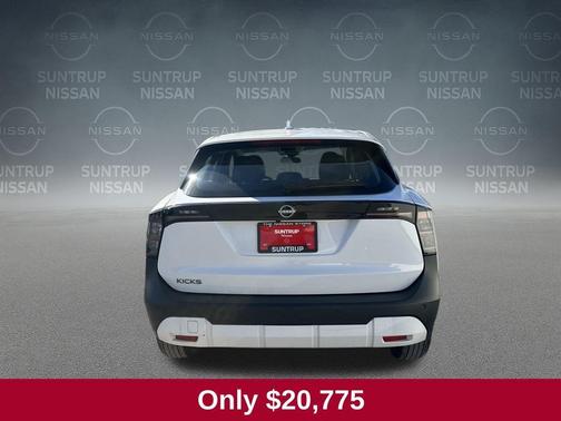 2025 Nissan Kicks S