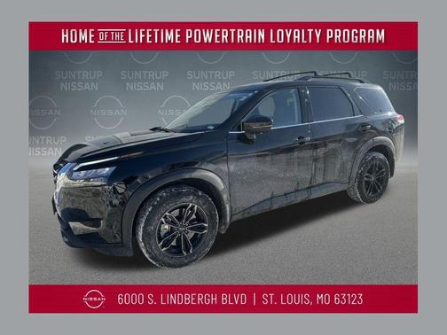 2024 Nissan Pathfinder SV