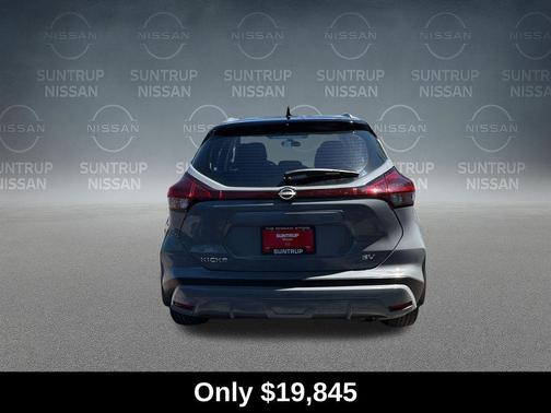 2 Tone Gray / Black 2023 Nissan Kicks SV