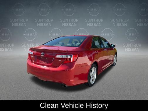 Barcelona Red Metallic 2013 Toyota Camry SE