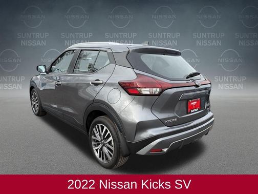 2022 Nissan Kicks SV