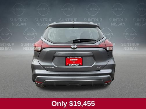 2022 Nissan Kicks SV