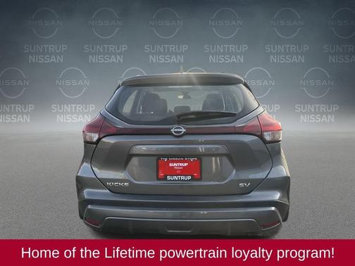 2022 Nissan Kicks SV