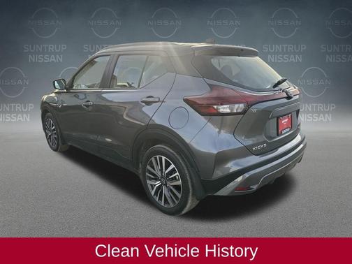 2022 Nissan Kicks SV